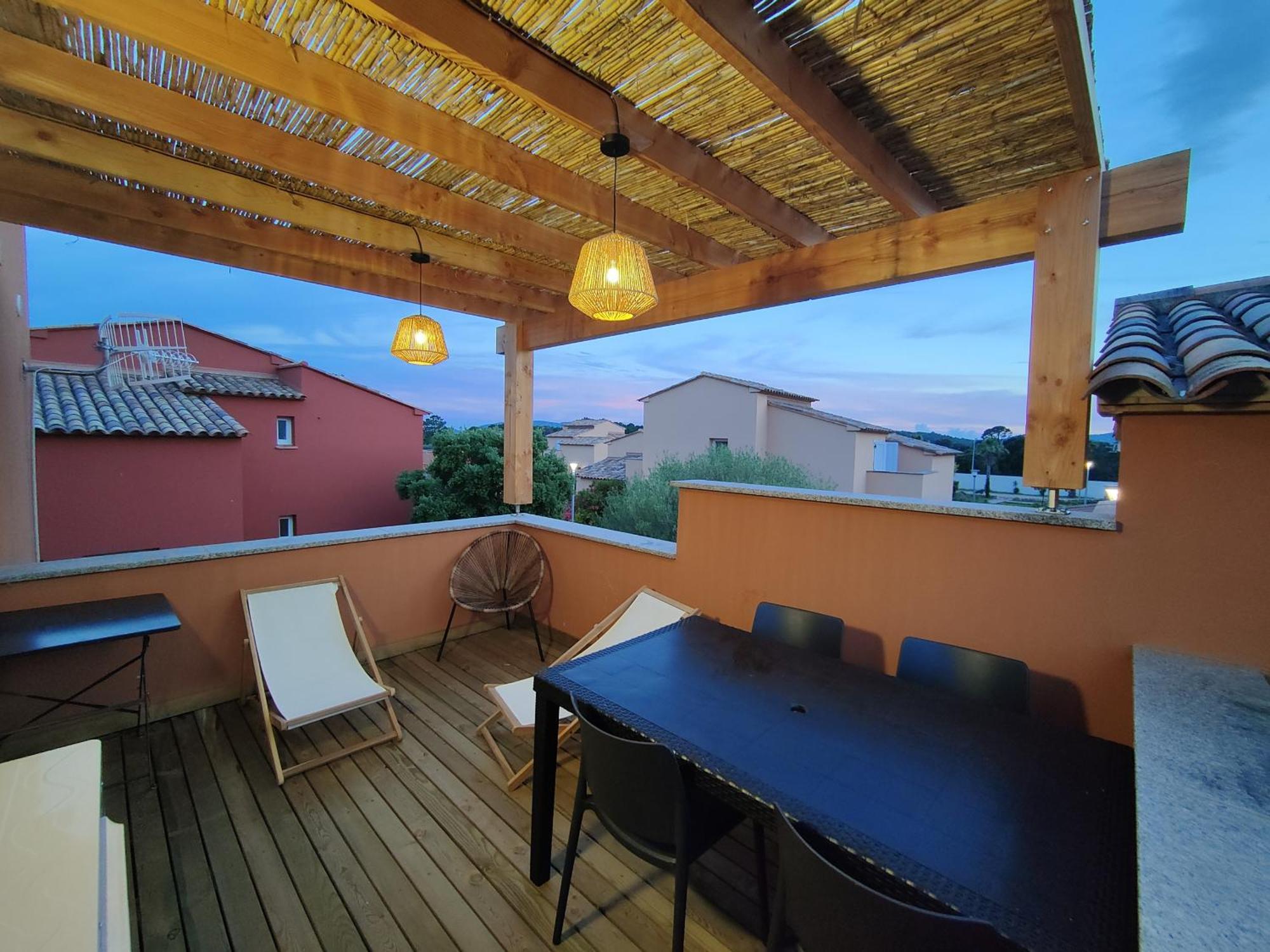 Residence Hoteliere Les Hameaux De Saint Cyprien Appartement 35 M2 1 Chambre Леччи Екстериор снимка