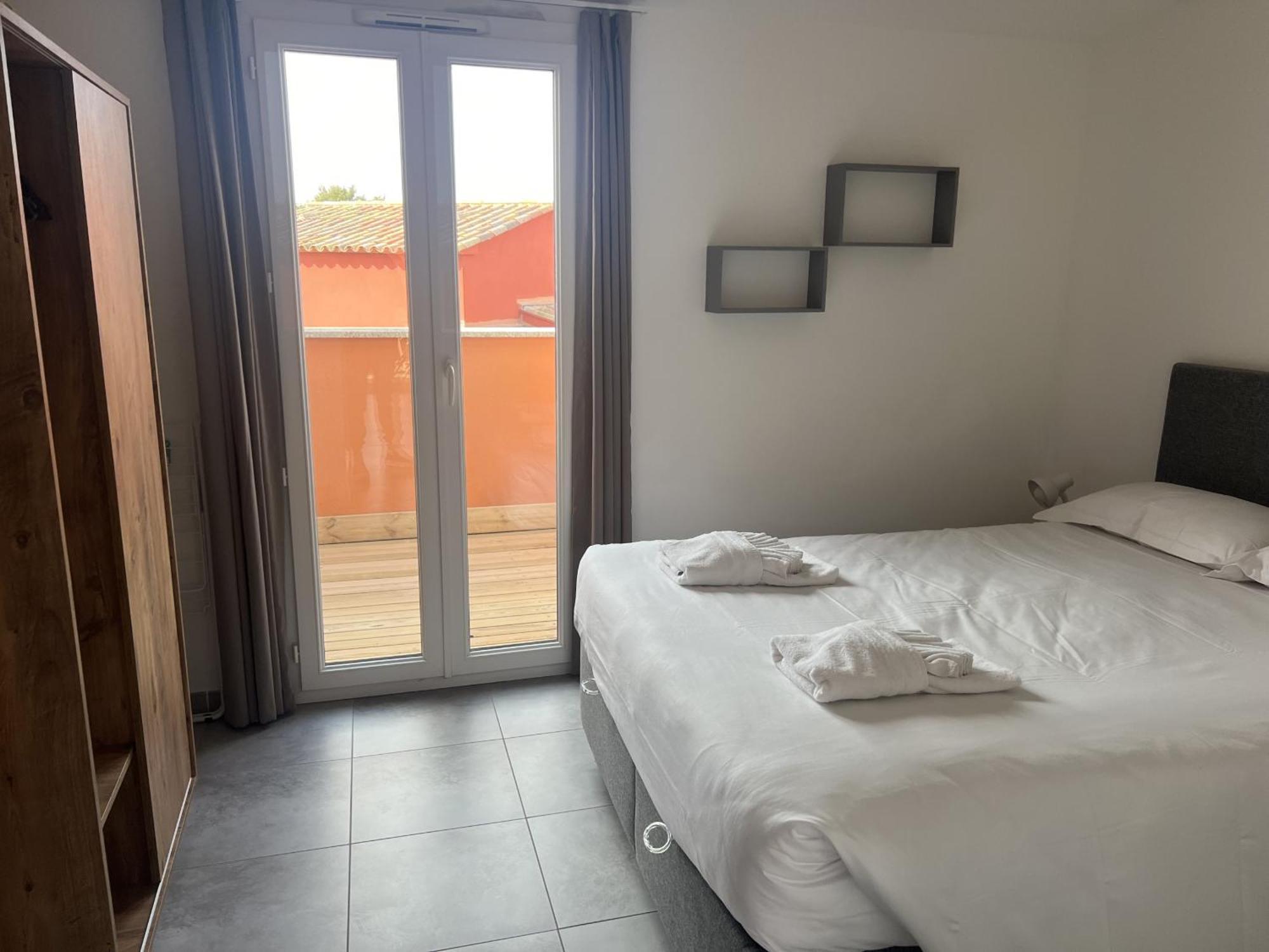 Residence Hoteliere Les Hameaux De Saint Cyprien Appartement 35 M2 1 Chambre Леччи Екстериор снимка