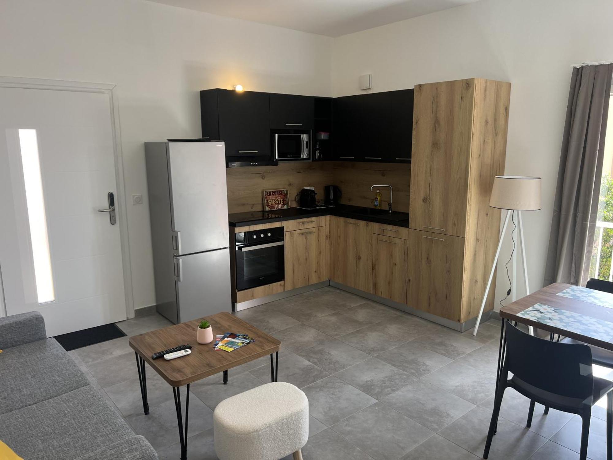 Residence Hoteliere Les Hameaux De Saint Cyprien Appartement 35 M2 1 Chambre Леччи Екстериор снимка