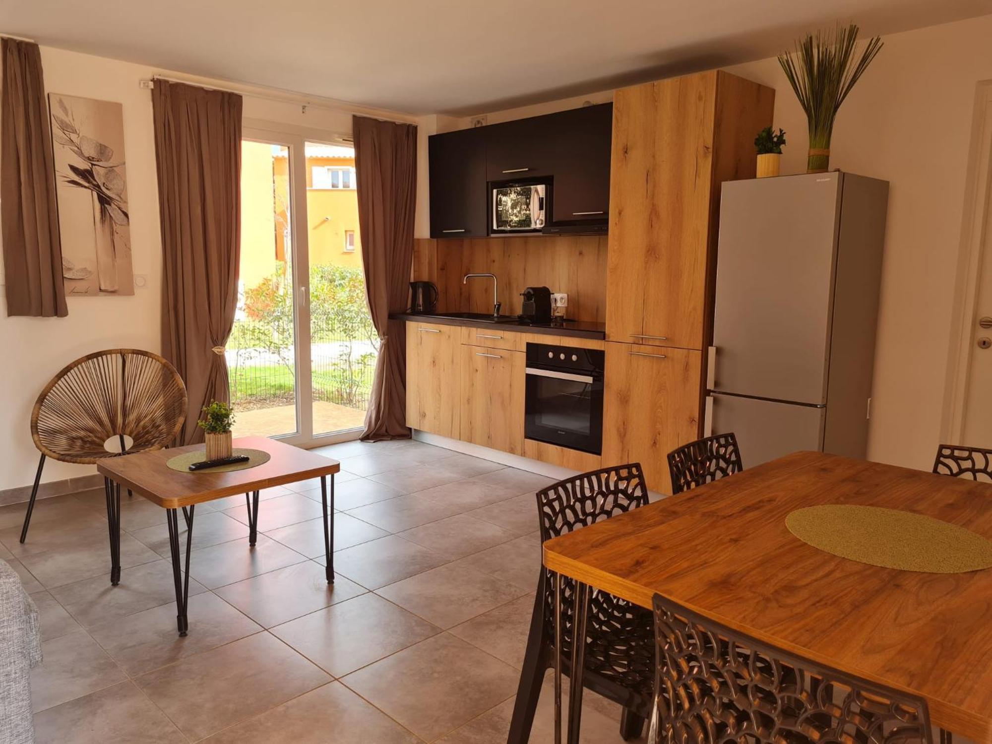 Residence Hoteliere Les Hameaux De Saint Cyprien Appartement 35 M2 1 Chambre Леччи Екстериор снимка